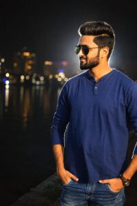 Luxury night flash photography using AI night portrait prompts